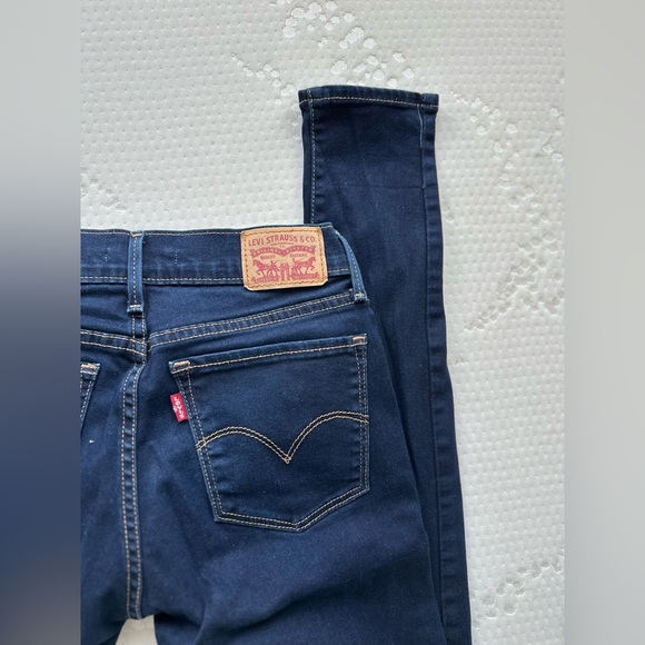 Levi's 710 Super Skinny Dark Wash Jeans, size 26 - Picture 5 of 13